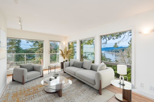 5295 Gulf Place, West Vancouver, BC 