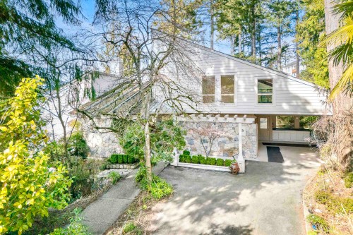 5295 Gulf Place, West Vancouver, BC 