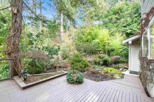 5295 Gulf Place, West Vancouver, BC 