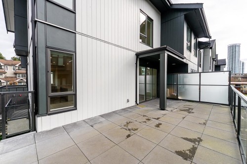 207-7161 17Th Avenue, Burnaby, BC 