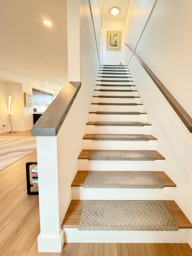 5458 Oak Street, Vancouver, BC 