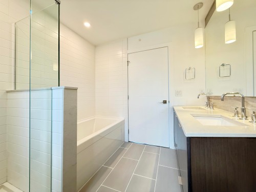 5458 Oak Street, Vancouver, BC 