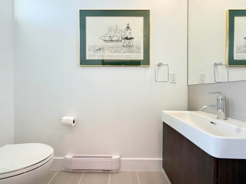 5458 Oak Street, Vancouver, BC 