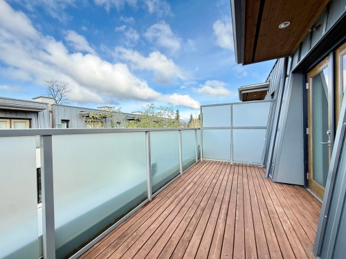 5458 Oak Street, Vancouver, BC 