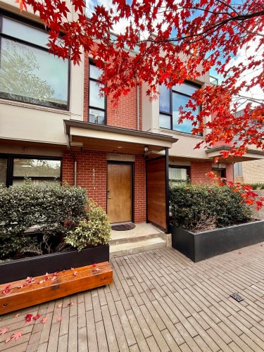 5458 Oak Street, Vancouver, BC 