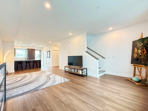 5458 Oak Street, Vancouver, BC 