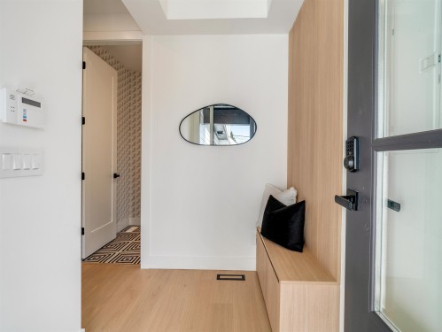 104-359 Laval Street  Coquitlam, BC V3K 4W7