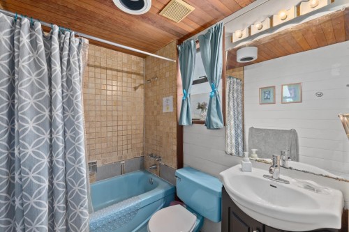 2730 Point Grey Road, Vancouver, BC 