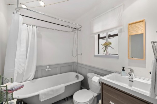 2730 Point Grey Road, Vancouver, BC 