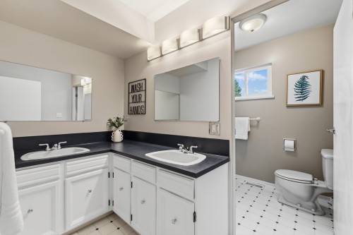 363 Dartmoor Drive, Coquitlam, BC 