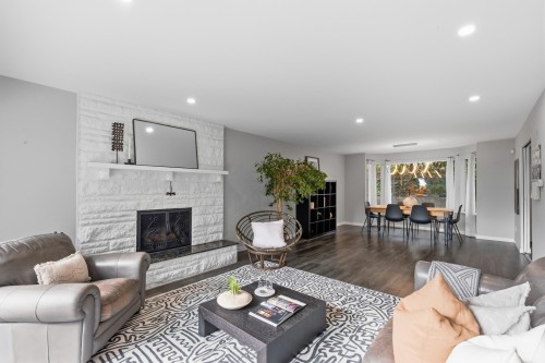 363 Dartmoor Drive, Coquitlam, BC 