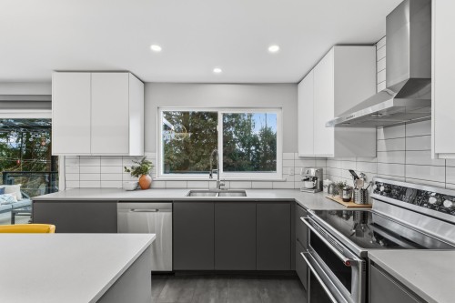 363 Dartmoor Drive, Coquitlam, BC 