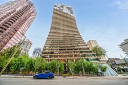 1302-1568 Alberni Street  Vancouver, BC V6G 0E3