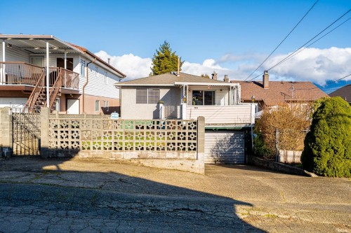 3038 Charles Street, Vancouver, BC 