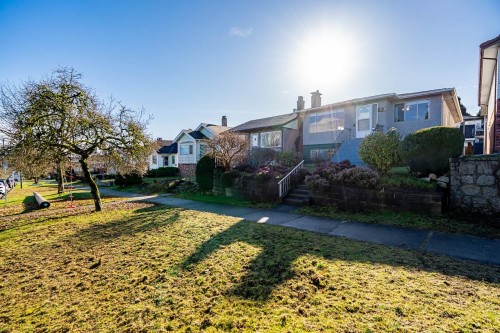 3038 Charles Street, Vancouver, BC 