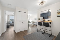 203-202 Mowat Street  New Westminster, BC V3M 4B2