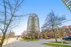 303-11 Royal Avenue E New Westminster, BC V3L 0A8