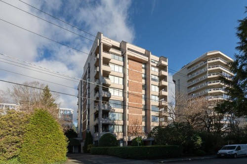 101-1737 Duchess Avenue, West Vancouver, BC 