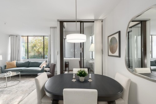 101-1737 Duchess Avenue, West Vancouver, BC 