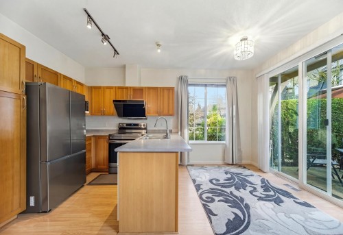 42-8415 Cumberland Place, Burnaby, BC 