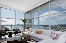 2901-120 2nd Street W North Vancouver, BC V7M 1C3