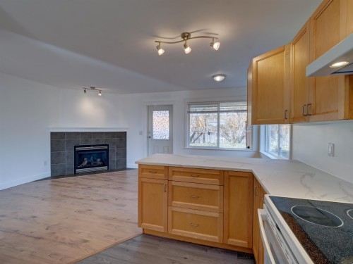 5683 Emily Way, Sechelt, BC 