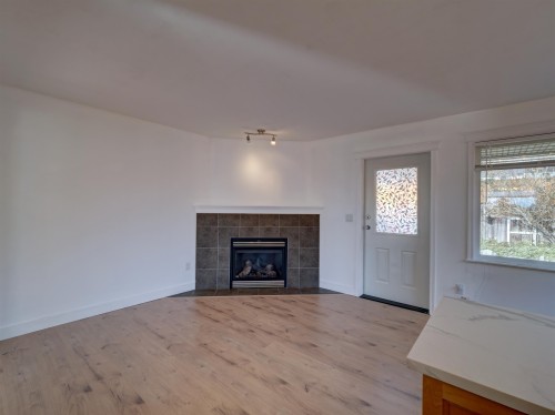 5683 Emily Way, Sechelt, BC 