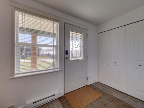 5683 Emily Way, Sechelt, BC 