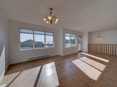 5683 Emily Way, Sechelt, BC 