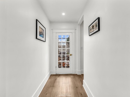 354 15Th Avenue W, Vancouver, BC 