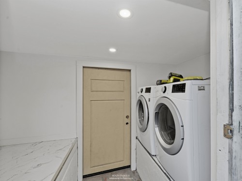 354 15Th Avenue W, Vancouver, BC 