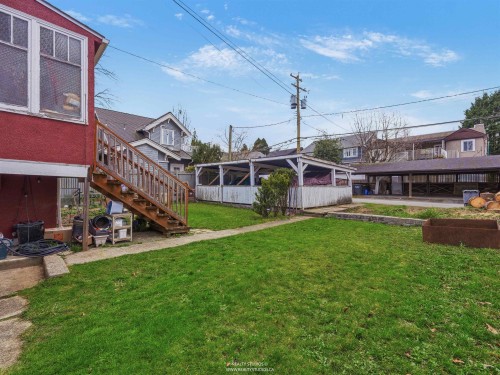 354 15Th Avenue W, Vancouver, BC 