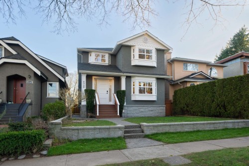 4068 15Th Avenue W, Vancouver, BC 