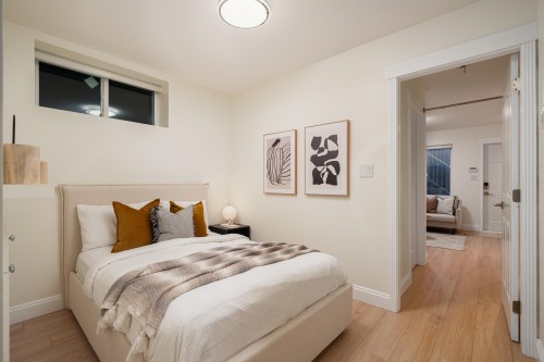 4068 15Th Avenue W, Vancouver, BC 