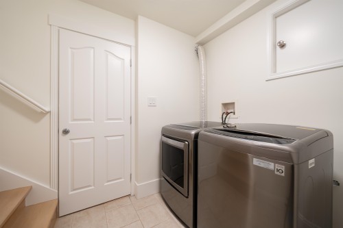 4068 15Th Avenue W, Vancouver, BC 