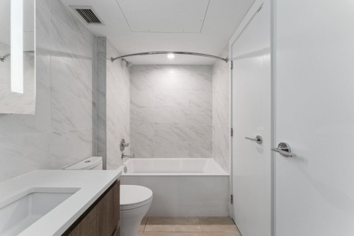 119-2060 Curling Road, North Vancouver, BC 