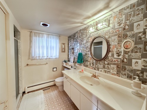 6816 Ontario Street, Vancouver, BC 