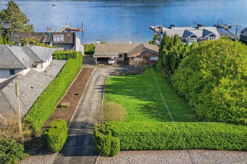 450 Beachview Drive, North Vancouver, BC 