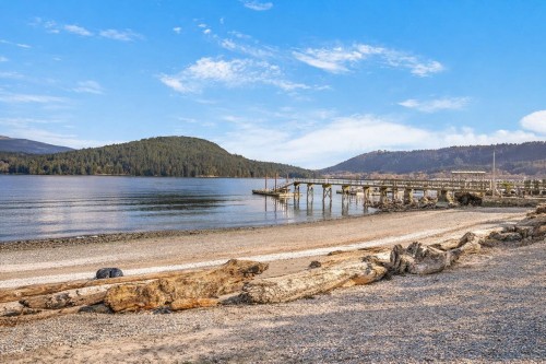 450 Beachview Drive, North Vancouver, BC 