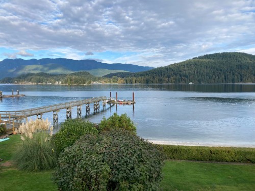 450 Beachview Drive, North Vancouver, BC 