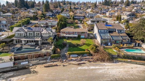 450 Beachview Drive, North Vancouver, BC 