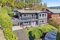 4174 Dollarton Highway  North Vancouver, BC V7G 1A2