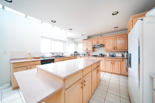 7000 No. 5 Road, Richmond, BC 