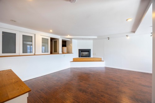 936 Alderside Road, Port Moody, BC 
