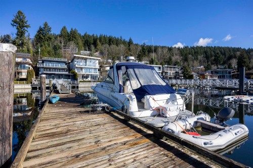 936 Alderside Road, Port Moody, BC 