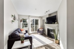 312-7330 Salisbury Avenue  Burnaby, BC V5E 4N8