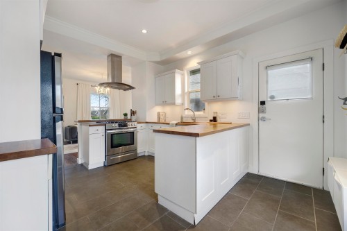 1923 1St Avenue E, Vancouver, BC 