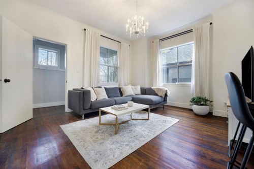 1923 1St Avenue E, Vancouver, BC 