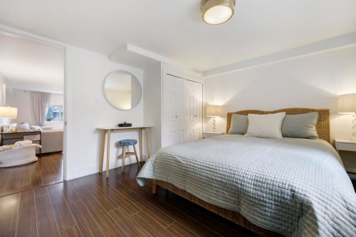 1923 1St Avenue E, Vancouver, BC 