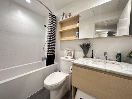 657 Whiting Way, Vancouver, BC 